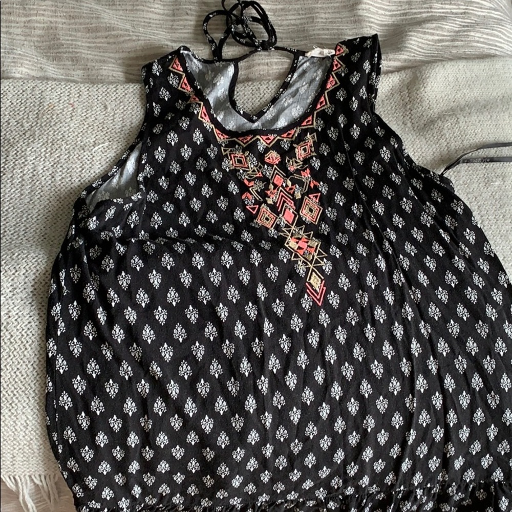 Pretty short mid-thigh dress